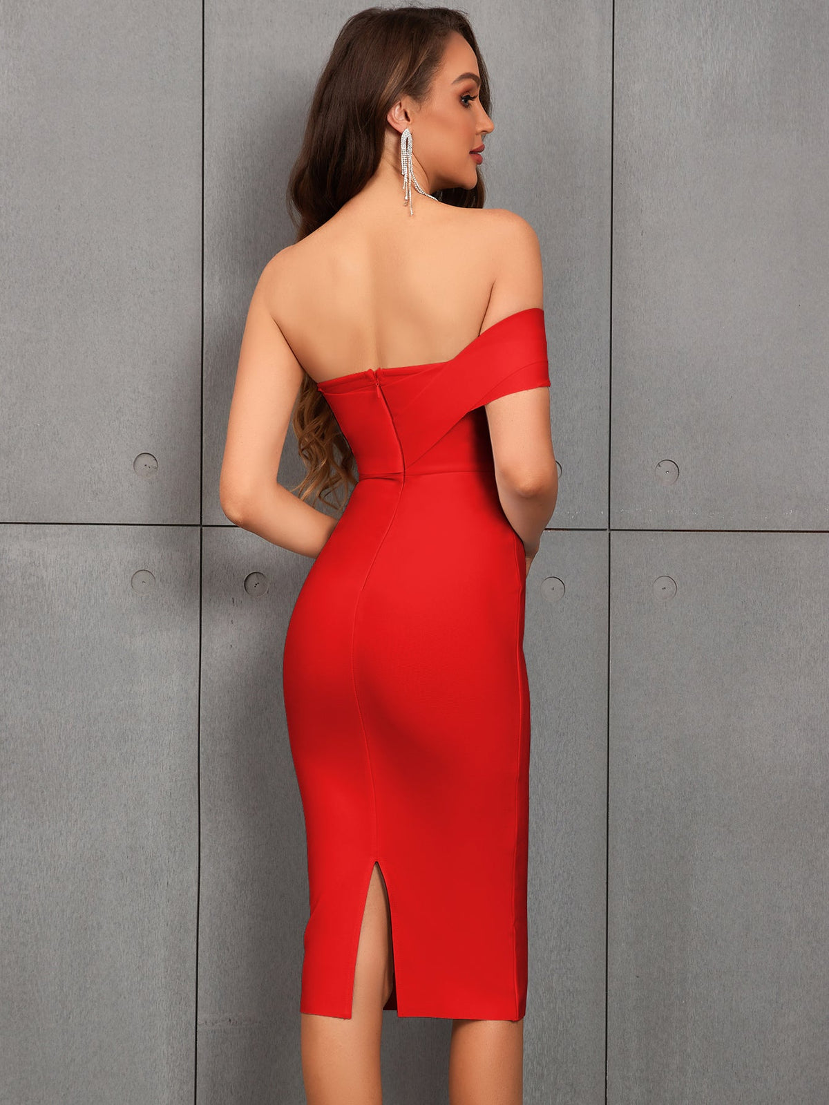 TWISTED ONE - SHOULDER BANDAGE DRESS - Red - ALICEELMER